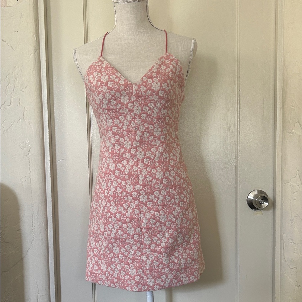 Alice + Olivia Tayla Pink Jacquard Floral V Neck Dress